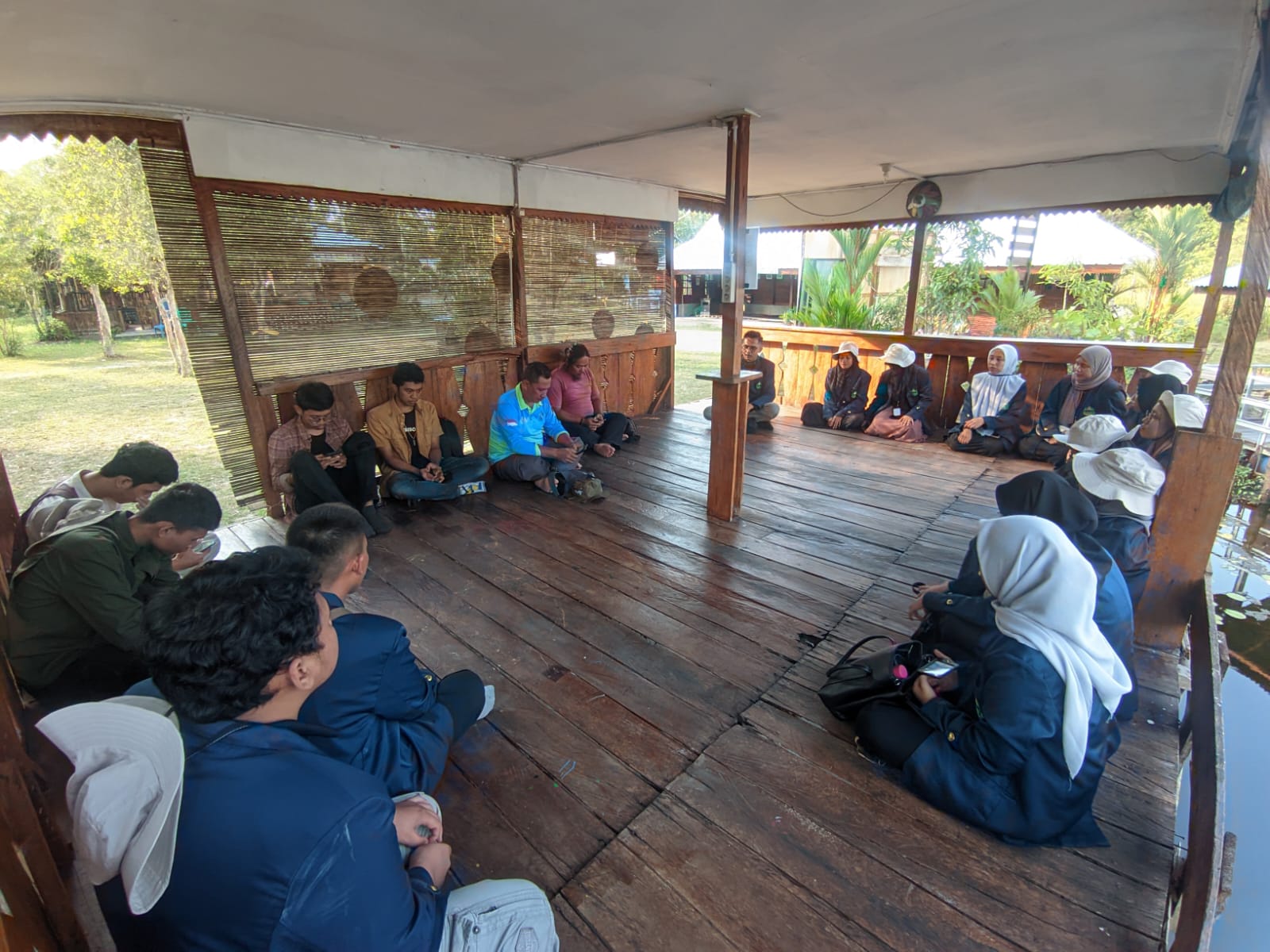 Pemaparan program KKN IAIN Bangka Belitung bersama Pengelola Desa Wisata Kreatif Terong Belitung.