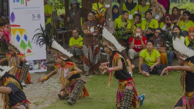 Kesenian Dayak Aki Sutopo khas Desa Wisata Karanganyar